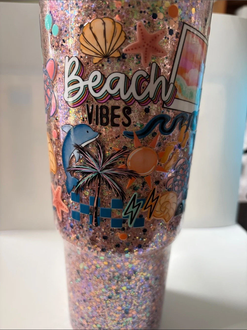 Beach Vibes 40 oz Dry Glitter Tumbler w/ Seashell Topper